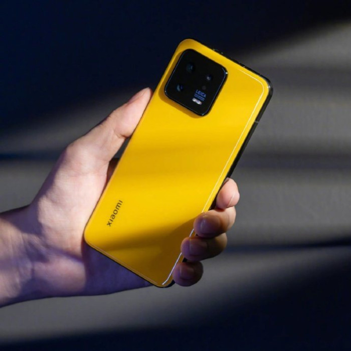 Смартфон Xiaomi 13 12/256GB Yellow (Global)